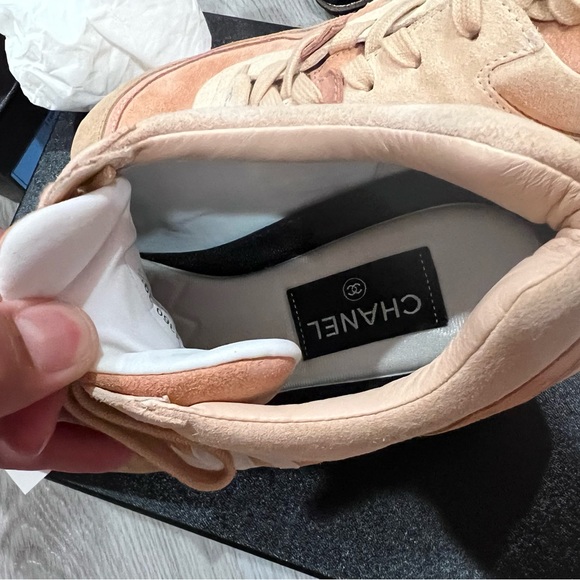 Used AUTHENTIC Chanel pink sneakers in size 40 - Picture 4 of 11